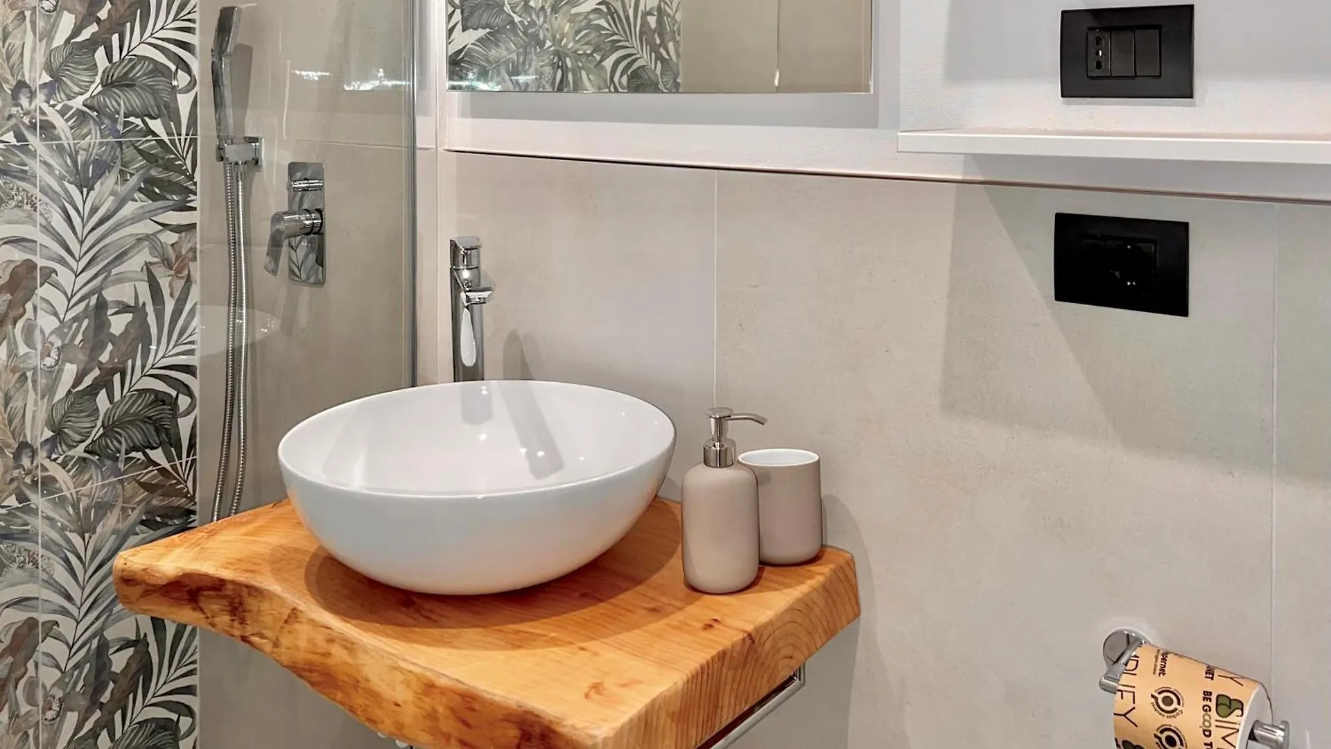 Private Apartment Near Duomo - M4 Santa Sofia Milan