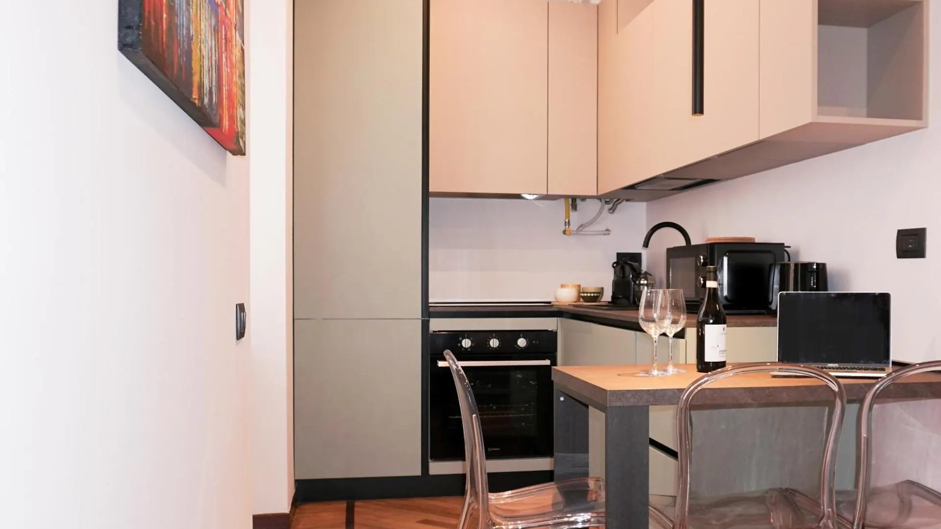 Private Apartment Near Duomo - M4 Santa Sofia Milan 0*,