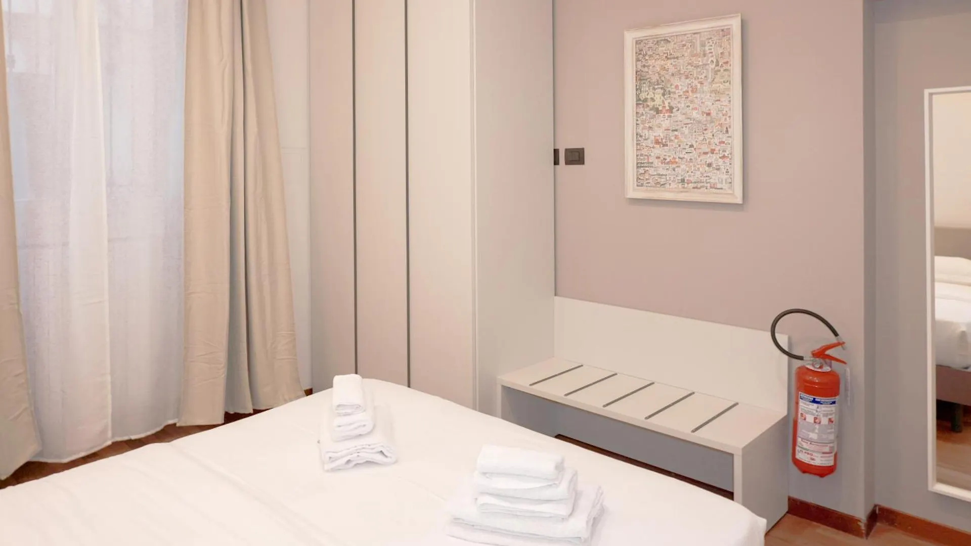 Private Apartment Near Duomo - M4 Santa Sofia Milan