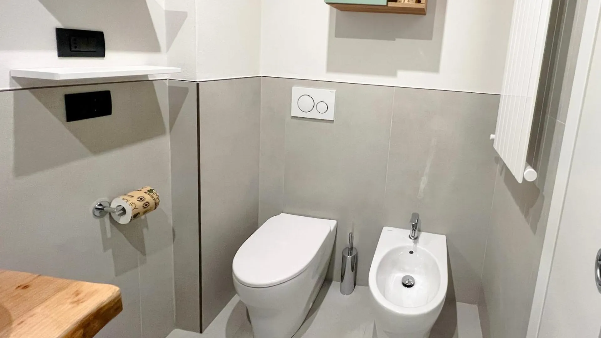 Private Apartment Near Duomo - M4 Santa Sofia Milan Italy